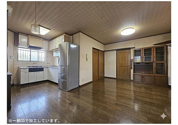 ◆リビング　ダイニング　キッチン◆守口市　八雲北町　三丁目　中古　戸建　4　LDK　屋根裏収納　3階建　南　東　角地