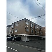 篠路駅より徒歩13分 築20年11ヶ月 3階建の賃貸物件