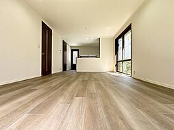 福岡市東区美和台二丁目戸建 4LDKのリビング/ダイニング