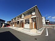 富士根駅より徒歩12分 1階 築7年2ヶ月の賃貸物件