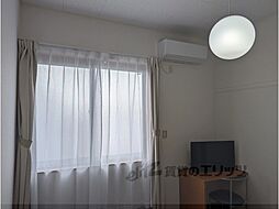 JR東海道・山陽本線 南彦根駅 徒歩16分の賃貸アパート 2階1Kのリビング/ダイニング