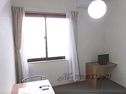 レオパレスＲａｃｏｏｎＤ6愛荘 110 1階1Kのリビング/ダイニング