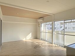 ビレッジハウス小堀1号棟 4階2LDKのリビング/ダイニング