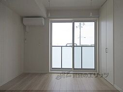 メゾン・ルナール 305 2階ワンルームのリビング/ダイニング