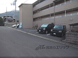 6 / 8