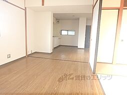 グランドール伏見 2階1LDKのリビング/ダイニング