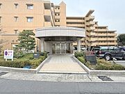 伊勢田駅より徒歩3分 1階 築19年8ヶ月の賃貸物件