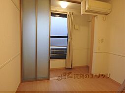 レオパレス鳥羽街道ファミリア 2階1Kのリビング/ダイニング