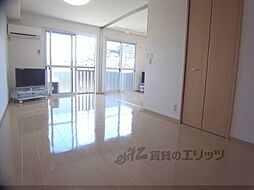 グランシャリオ 2階1LDKのリビング/ダイニング