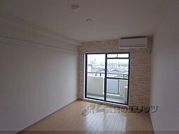 阪急京都本線 東向日駅 徒歩5分の賃貸マンション 4階ワンルームのリビング/ダイニング