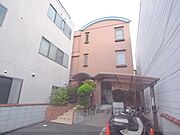 伏見稲荷駅より徒歩3分 3階 築24年10ヶ月の賃貸物件
