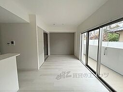 JR奈良線 城陽駅 徒歩4分の賃貸マンション 1階2LDKのリビング/ダイニング