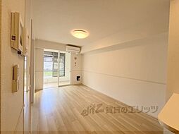 JR奈良線 木津駅 バス5分 市坂下車 徒歩2分の賃貸アパート 1階1LDKのリビング/ダイニング