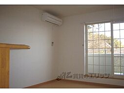 京阪宇治線 三室戸駅 徒歩15分の賃貸アパート 2階1LDKのリビング/ダイニング