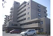 久津川駅より徒歩2分 1階 築31年6ヶ月の賃貸物件