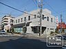 周辺：銀行「京都銀行伊勢田支店まで672m」