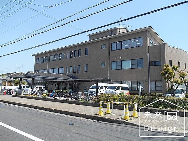 図書館「宇治市西宇治図書館まで1435m」