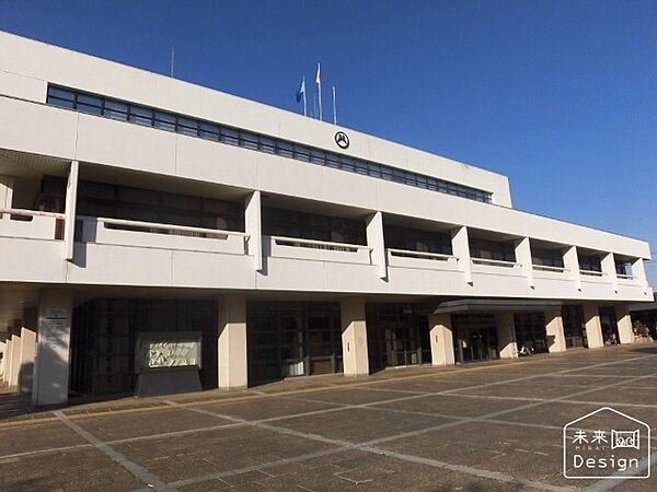 役所「八幡市役所まで2982m」