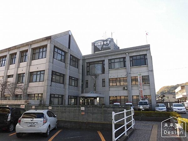 警察署、交番「八幡警察署まで2475m」