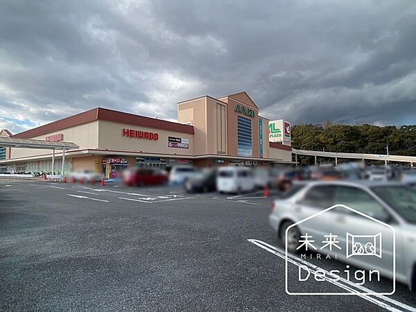 複合モール「西松屋アルプラザ木津店まで1944m」