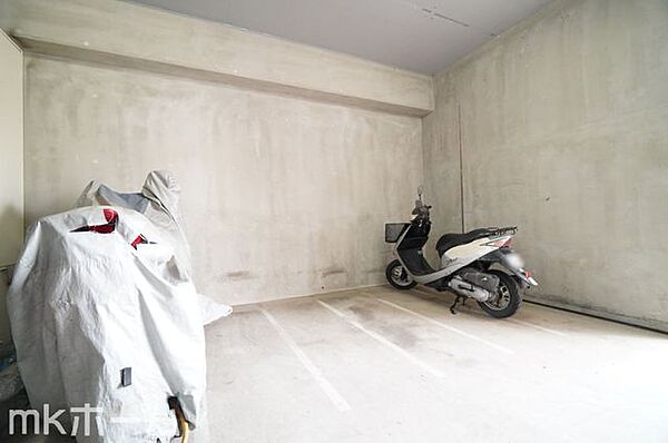 共用部 バイク置き場