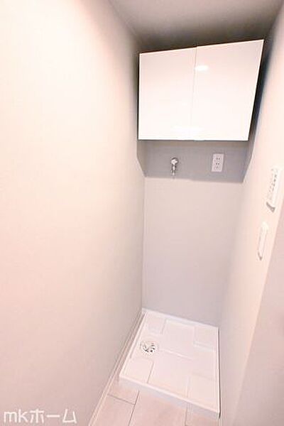 洗濯機置き場も広めのスペースを確保しております！是非、現地にてスペースを確認してみてください！