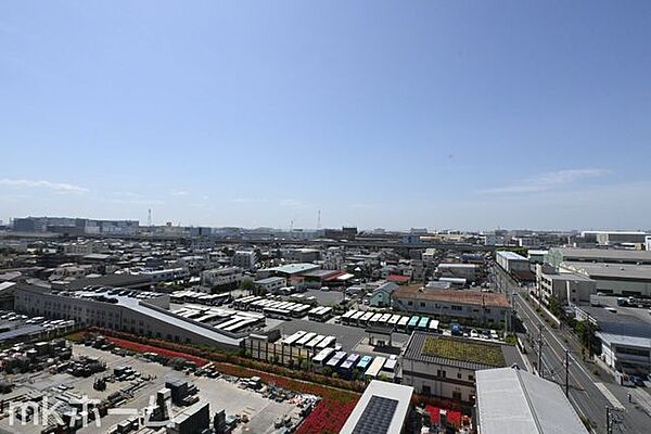 抜けるような眺望はマンションならではですね！高層階ならではの眺望をご堪能下さい！