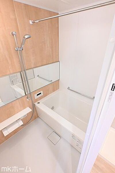 ユニットバスを新しく入れ替えしております！費用が掛かる水周りリフォームが完了済みなのは魅力的ですね！