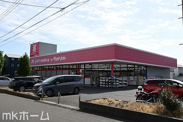 petit　madoca小金原4丁目店 徒歩21分。 1620m