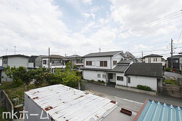 2階バルコニーからの眺望は解放感があります！家事をしながら街の様子を感じることが出来ます！