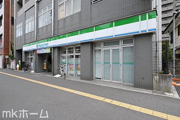 ファミリーマート稲毛東三丁目店 徒歩3分。 230m