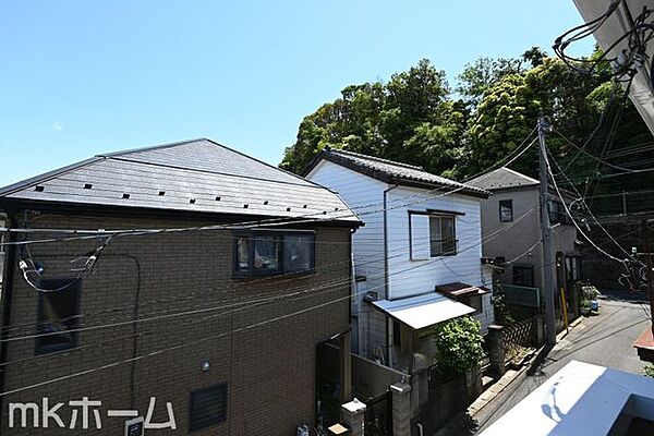 2階バルコニーからの眺望は解放感があります！家事をしながら街の様子を感じることが出来ます！