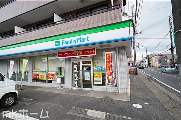 ファミリーマート船橋咲が丘店 徒歩3分。 180m