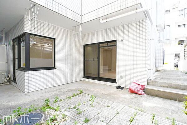 バルコニーは陽当たりとともに風通しも良く洗濯物もよく乾きます！