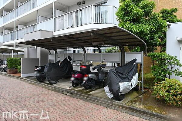 共用部 バイク置き場
