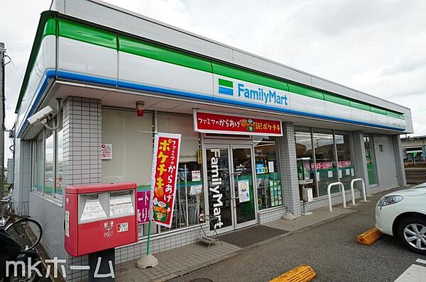 ファミリーマート船橋飯山満町二丁目店 徒歩10分。 740m