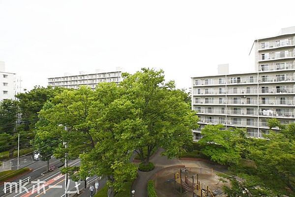 抜けるような眺望はマンションならではですね！高層階ならではの眺望をご堪能下さい！