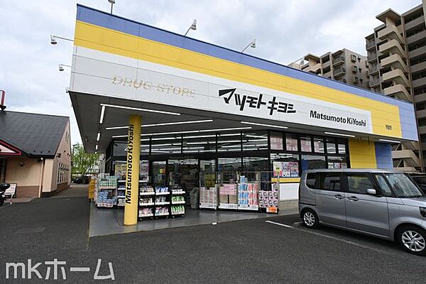 マツモトキヨシ西白井店 徒歩5分。 390m
