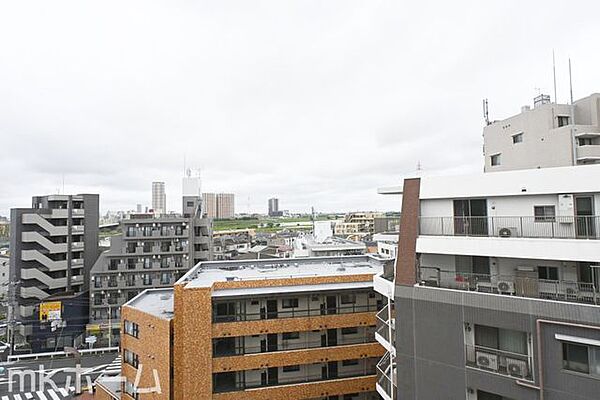 抜けるような眺望はマンションならではですね！高層階ならではの眺望をご堪能下さい！