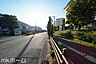 外観：前面道路