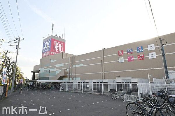 スーパーバリュー松戸五香店 徒歩14分。 1080m