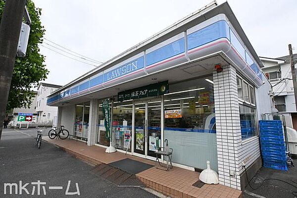 ローソン新松戸店 徒歩5分。 360m