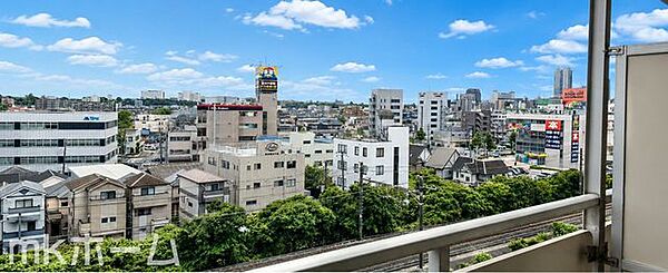 抜けるような眺望はマンションならではですね！高層階ならではの眺望をご堪能下さい！