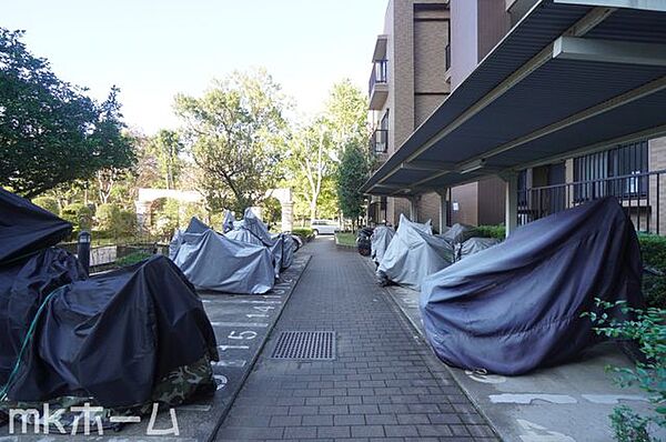 共用部 バイク置き場