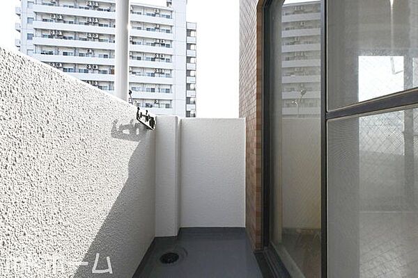 バルコニーは陽当たりとともに風通しも良く洗濯物もよく乾きます！