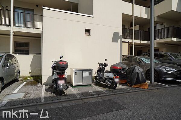 共用部 バイク置き場