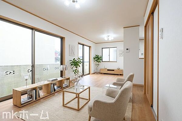 ※家具はCGイメージ画像です。光あふれる開放的なリビングは自然と家族が集まる空間！