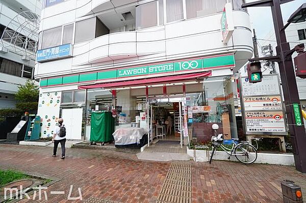 ローソンストア100船橋本町六丁目店 徒歩3分。 240m