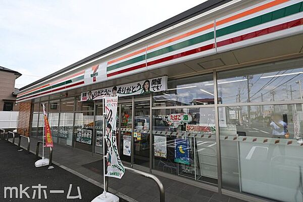 セブンイレブン佐倉井野店 徒歩10分。 740m