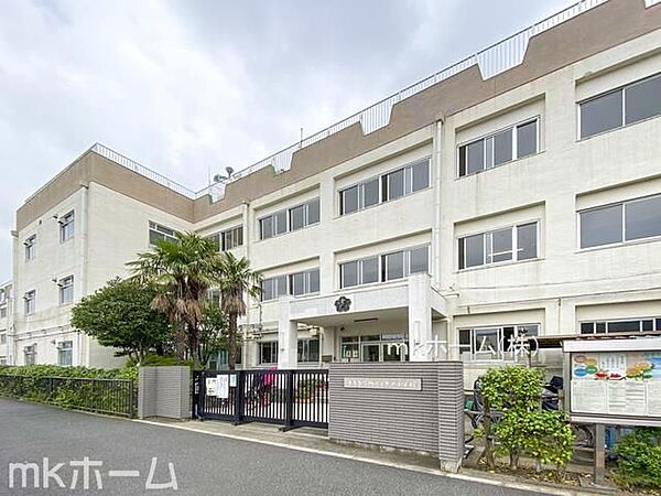 葛飾区立奥戸小学校 徒歩7分。 490m
